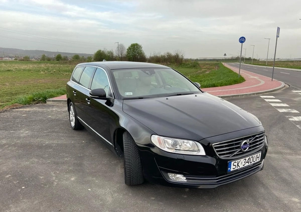 Volvo V70 cena 56500 przebieg: 157800, rok produkcji 2015 z Rzeszów małe 562